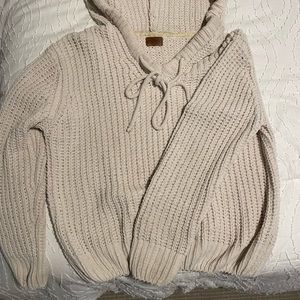 Pol sweater like new only worn once size medium